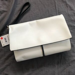 Zara White clutch NWT